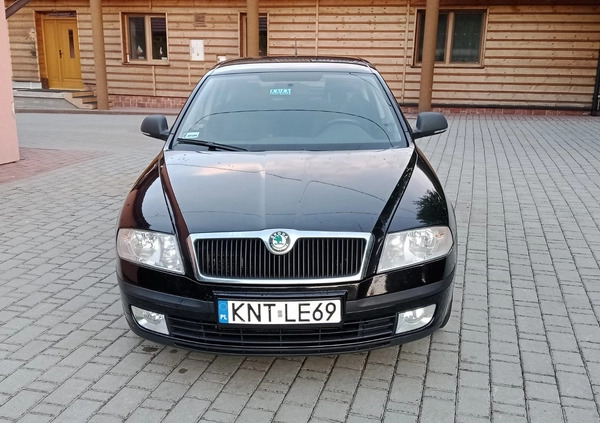 Skoda Octavia cena 20000 przebieg: 203245, rok produkcji 2011 z Piława Górna małe 67